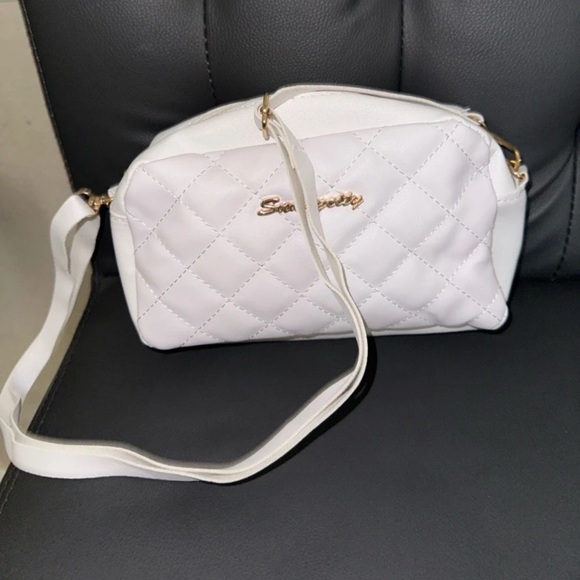 PURSES BUNDLE (6) - Picture 6 of 16